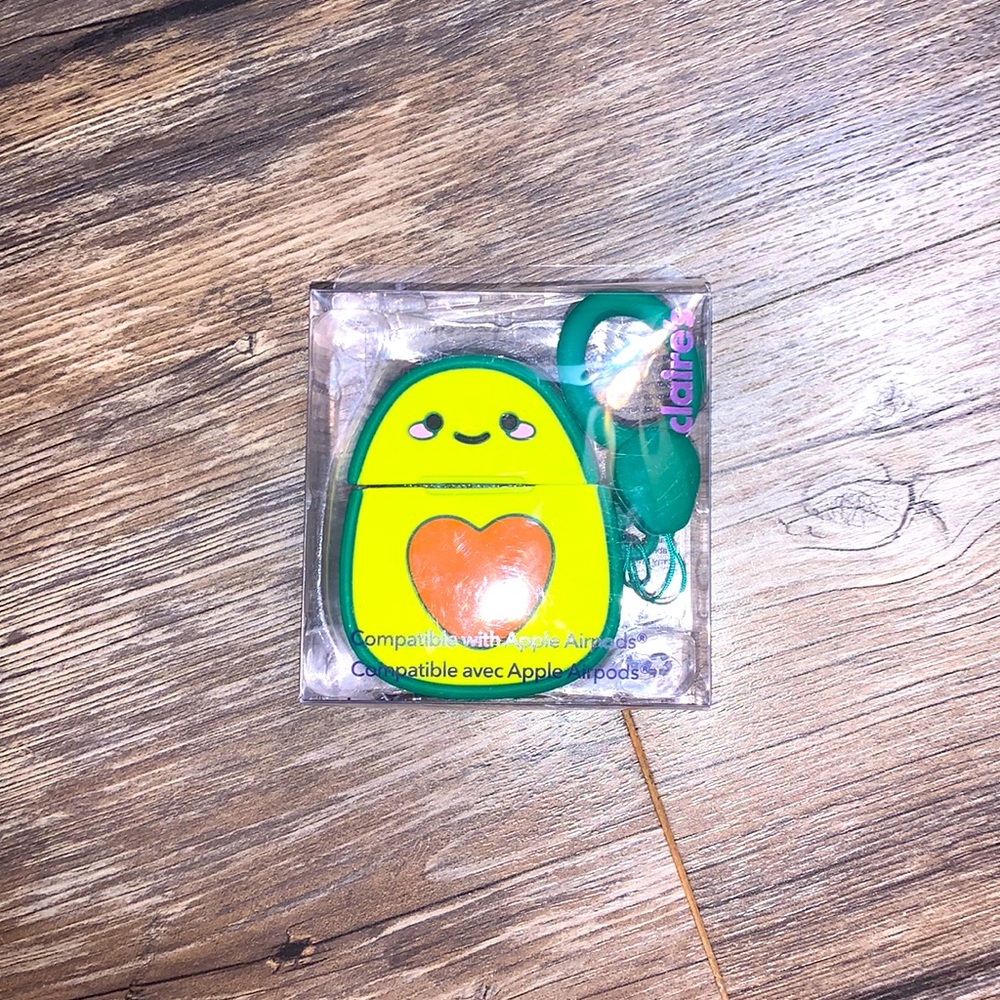 Avocado AirPods case